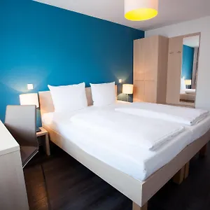 Centro Arkadia 2*, Colonia Germania