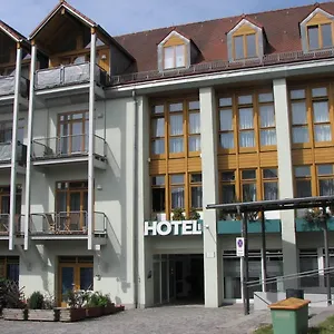 Szálloda Am Hof, Taufkirchen