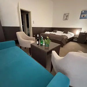 Apartmanhotel Embassy By Lh